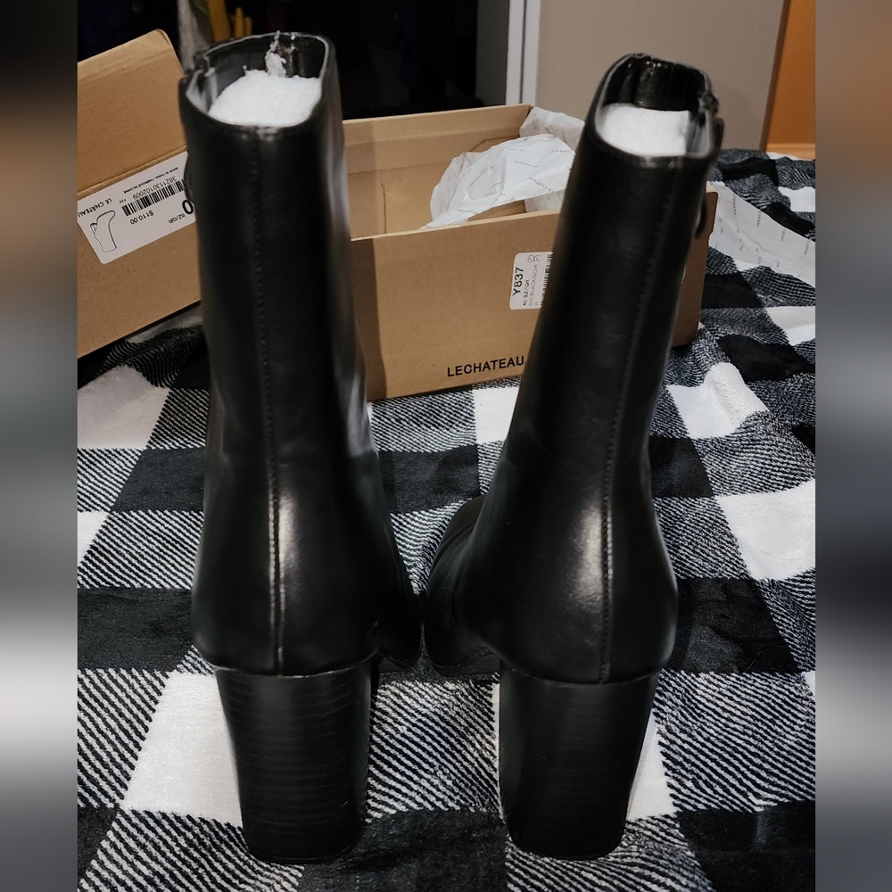 Le Chateau boots - Picture 3 of 6